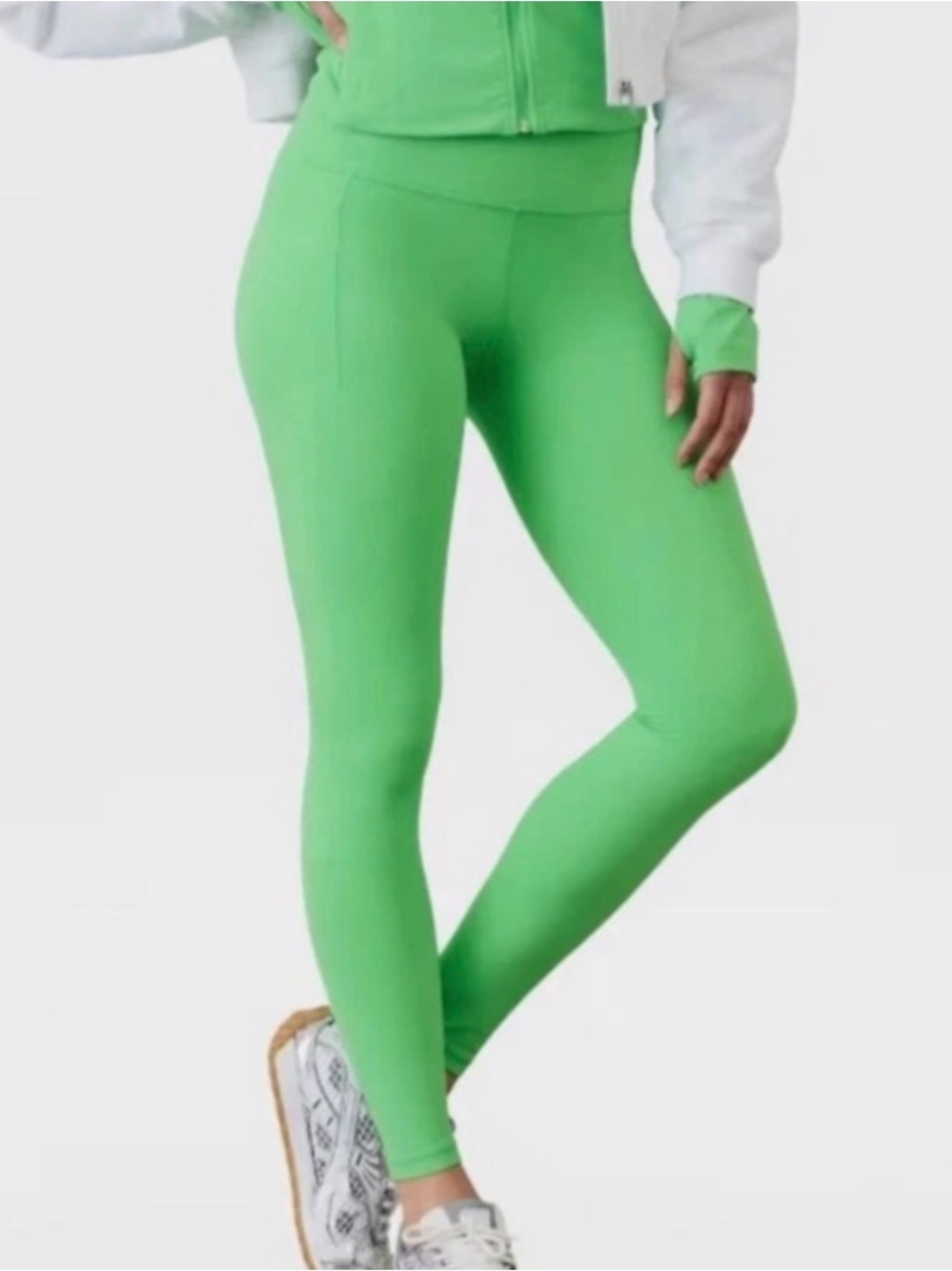 Athleta Salutation Stash High Rise Legging Valley Green M